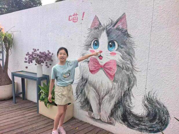张筱卉.jpg
